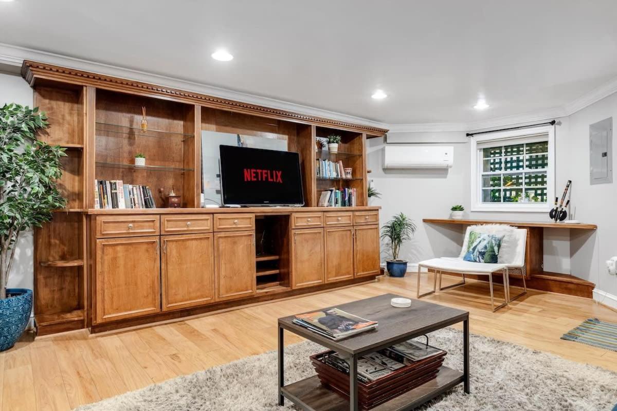 Entire 1-Br Apt In Noma Eckington Washington Esterno foto